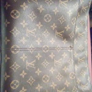 Louis Vuitton messenger bag